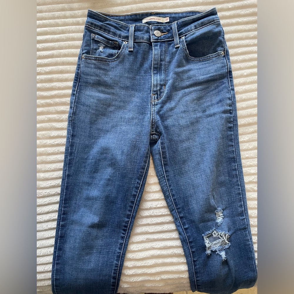 Levi's 721 High Rise Skinny blue jeans